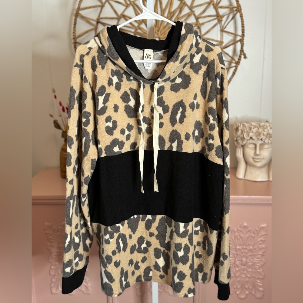 Women’s 3x animals print fleece pullover